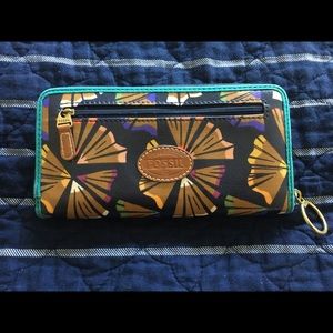 Fossil Key-Per Leather Zip Wallet